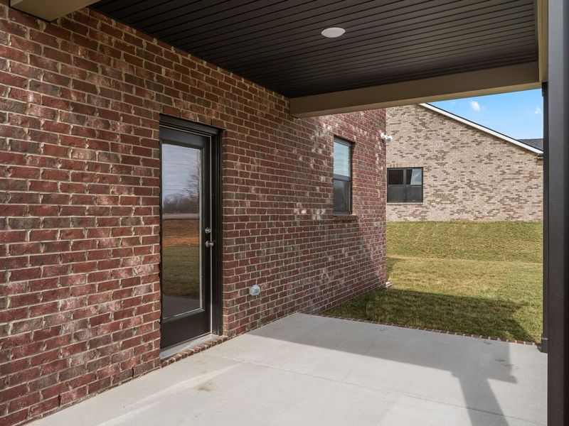 Exterior details and patio area of a home in Benders Cove, Mount Juliet (Image 4). Exterior details and patio area of a home in Benders Cove, Mount Juliet (Image 4).