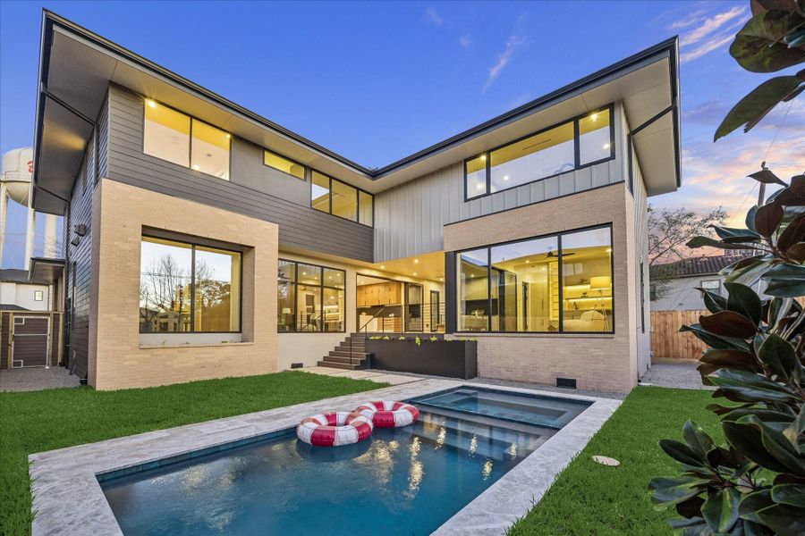 Exterior details and patio area of a home in , Bellaire (Image 4).