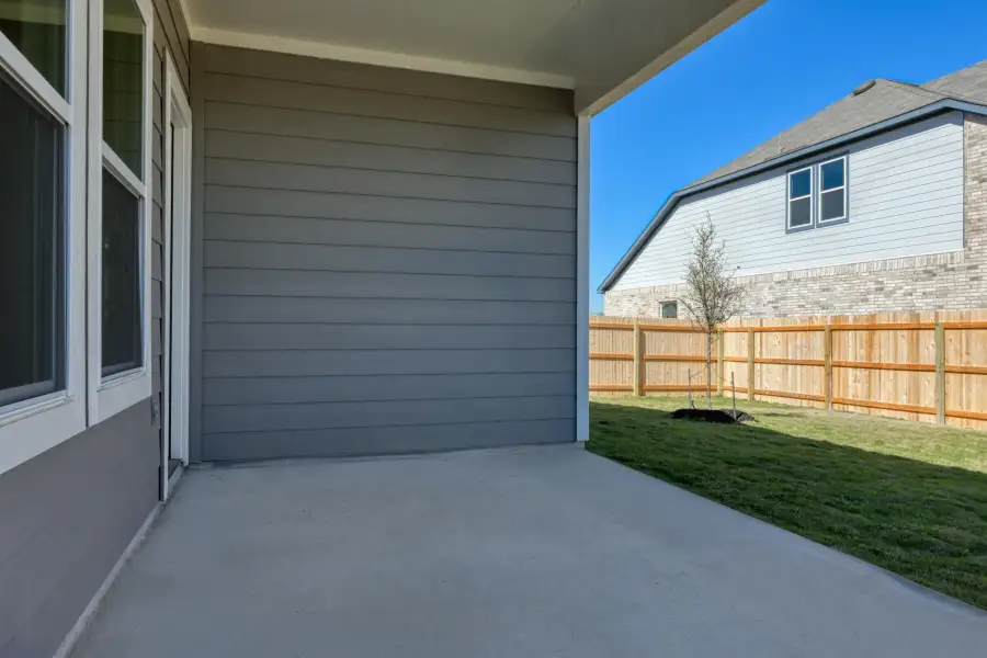 Representative exterior details of a home built from the Brodie by Ashton Woods in Saddlebrook Ranch, Schertz (Image 3).