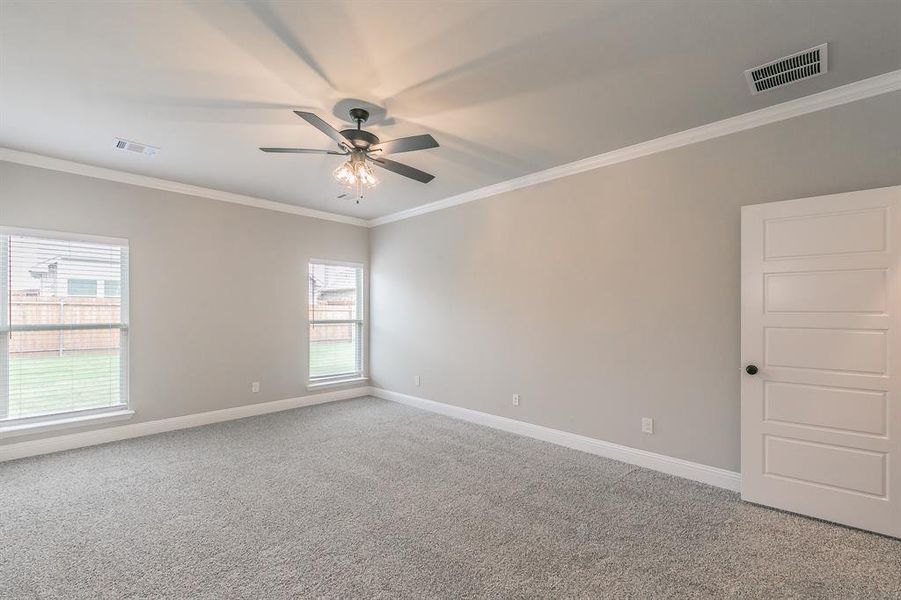 Spacious, unfurnished interior of a new home in , Alvarado (Image 32).