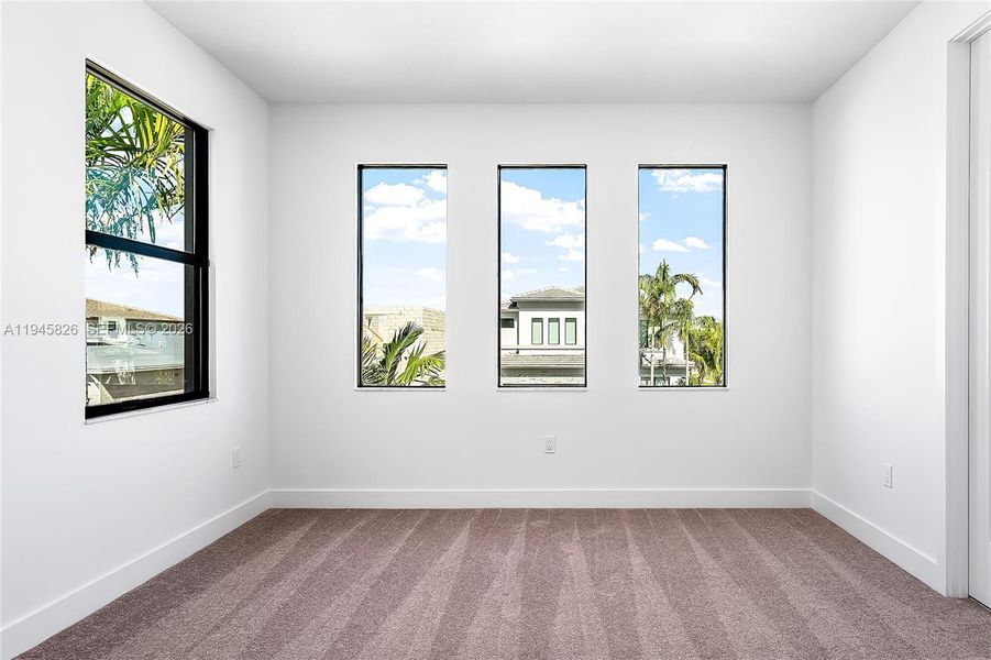Spacious, unfurnished interior of a new home in , Boca Raton (Image 55).