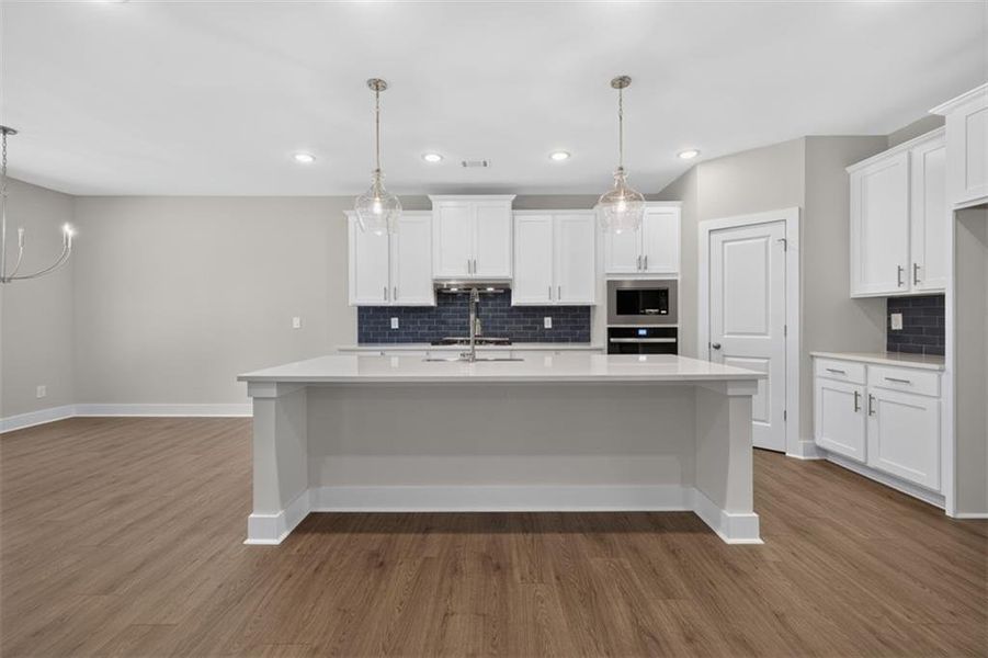 Furnished interior view inside a new home in , Gainesville (Image 9).