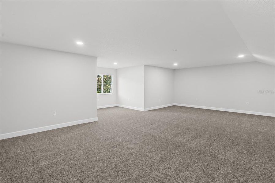 Spacious, unfurnished interior of a new home in , Brooksville (Image 26).