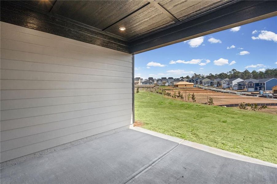 Exterior details and patio area of a home in Twin Lakes, Hoschton (Image 4).