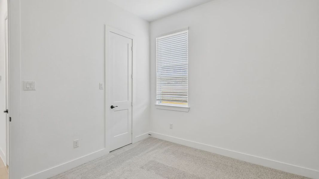 Spacious, unfurnished interior of a new home in Artavia, Conroe (Image 36).