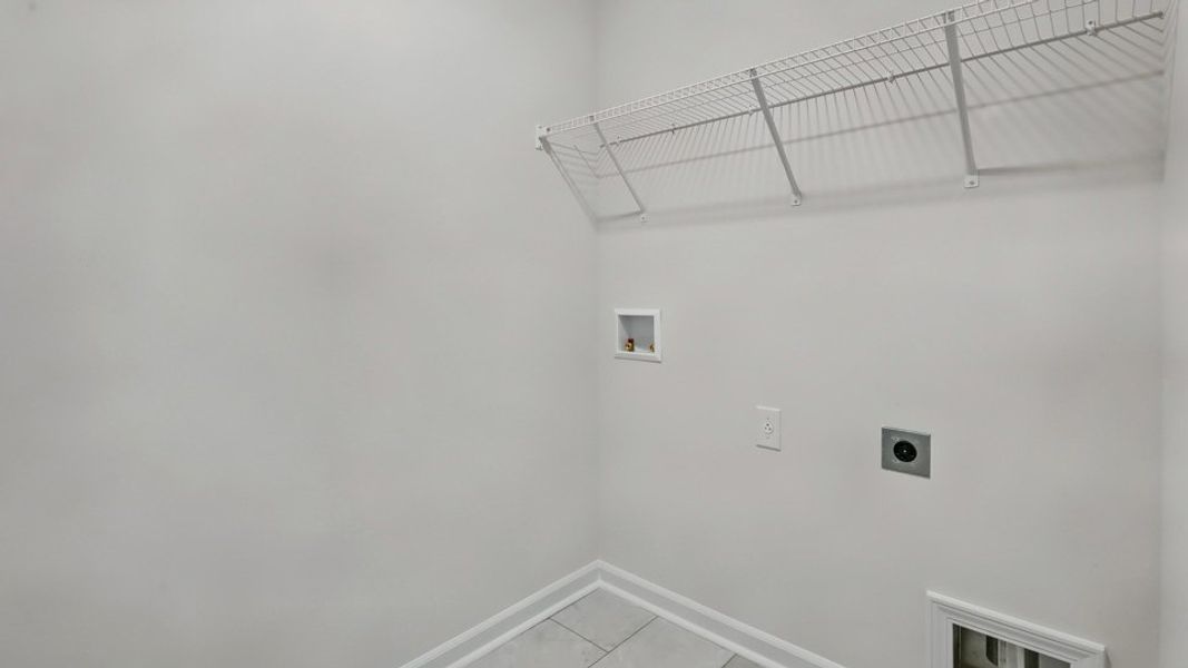 Spacious, unfurnished interior of a new home in Bexford, Willow Spring (Image 34).