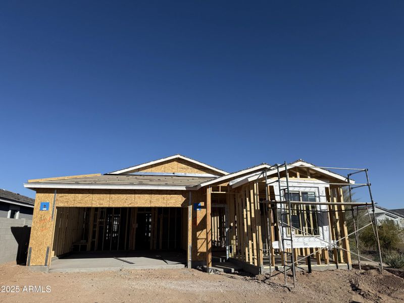 001 Front Exterior 001 Front Exterior