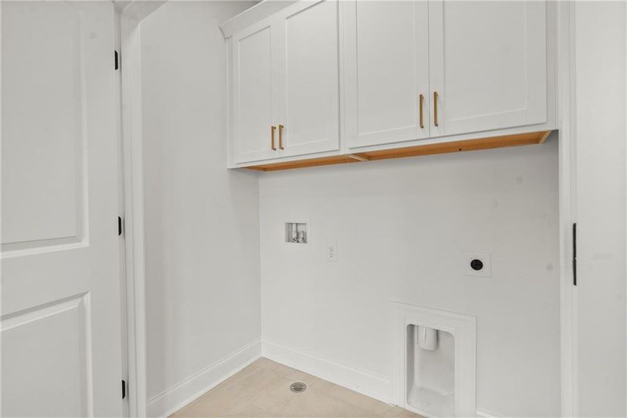 Spacious, unfurnished interior of a new home in Waterhaven, Cumming (Image 17).