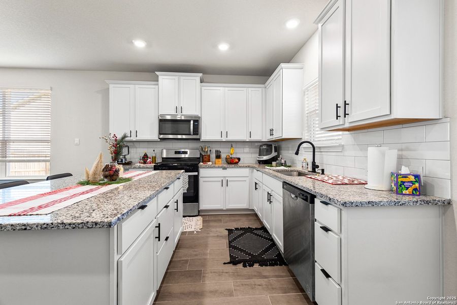 Furnished interior view inside a new home in , Cibolo (Image 9). Furnished interior view inside a new home in , Cibolo (Image 9).