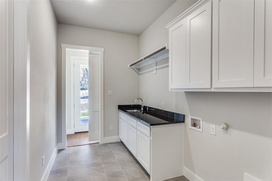 Furnished interior view inside a new home in , Weatherford (Image 19). Furnished interior view inside a new home in , Weatherford (Image 19).