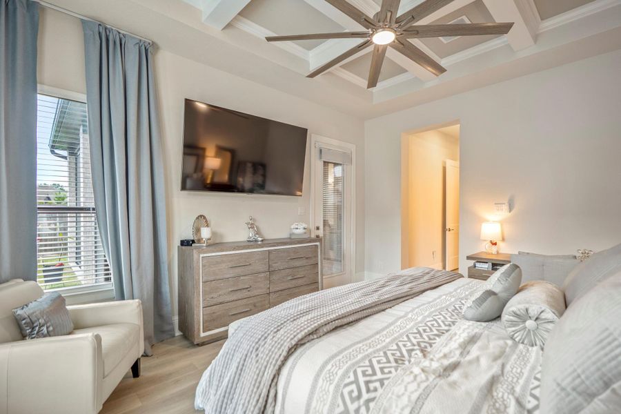 Furnished interior view inside a new home in The Highlands - 65', Porter (Image 7).