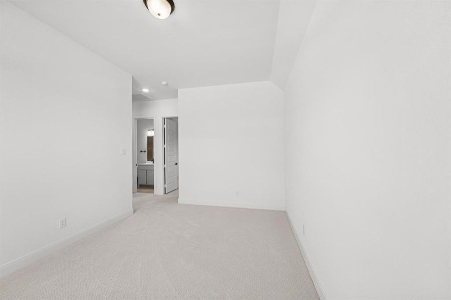 Spacious, unfurnished interior of a new home in Karis - Village Series, Crowley (Image 28). Spacious, unfurnished interior of a new home in Karis - Village Series, Crowley (Image 28).