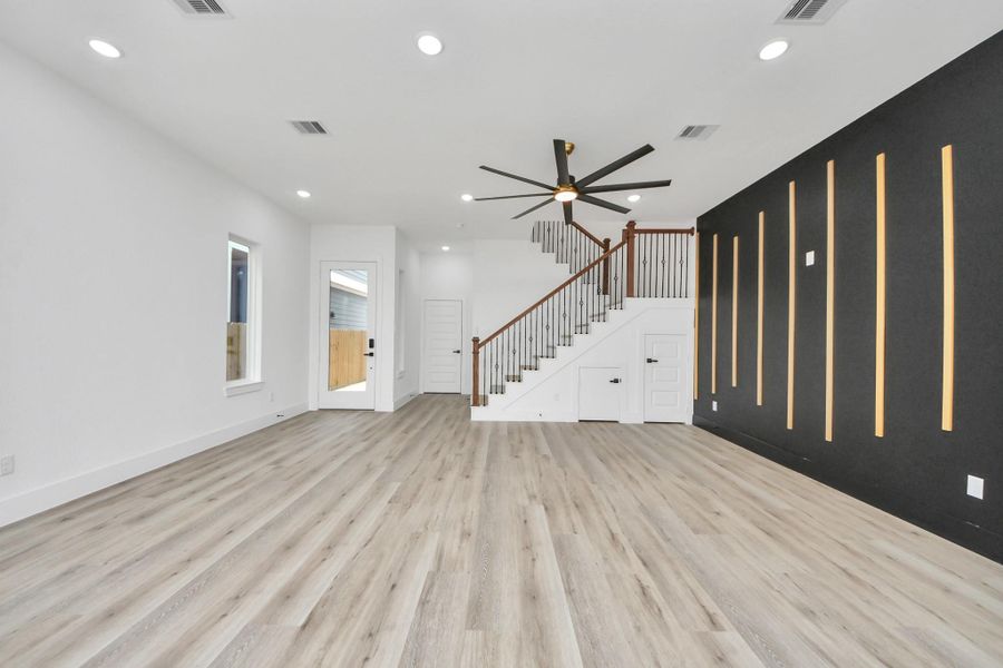 Spacious, unfurnished interior of a new home in , Houston (Image 27).