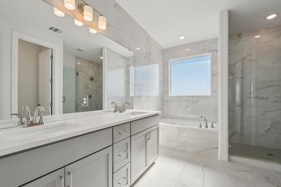 Furnished interior view inside a new home in Foxfield, Austin (Image 6).