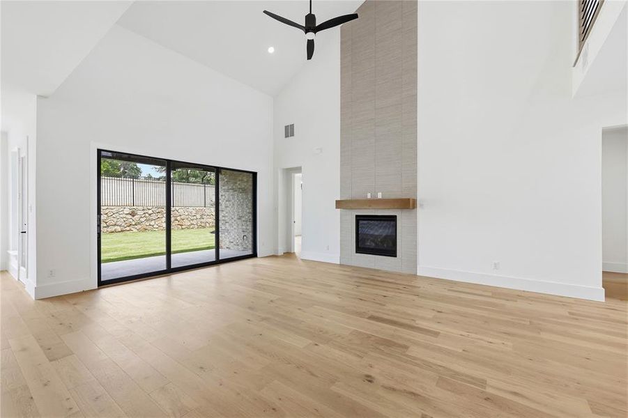 Spacious, unfurnished interior of a new home in The Grove, North Richland Hills (Image 22).
