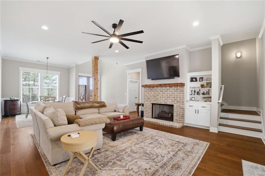 Furnished interior view inside a new home in , Jasper (Image 53).