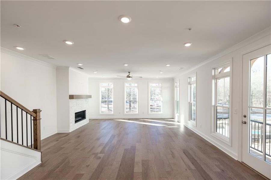 Natural light easily flows into this amazing END UNIT.