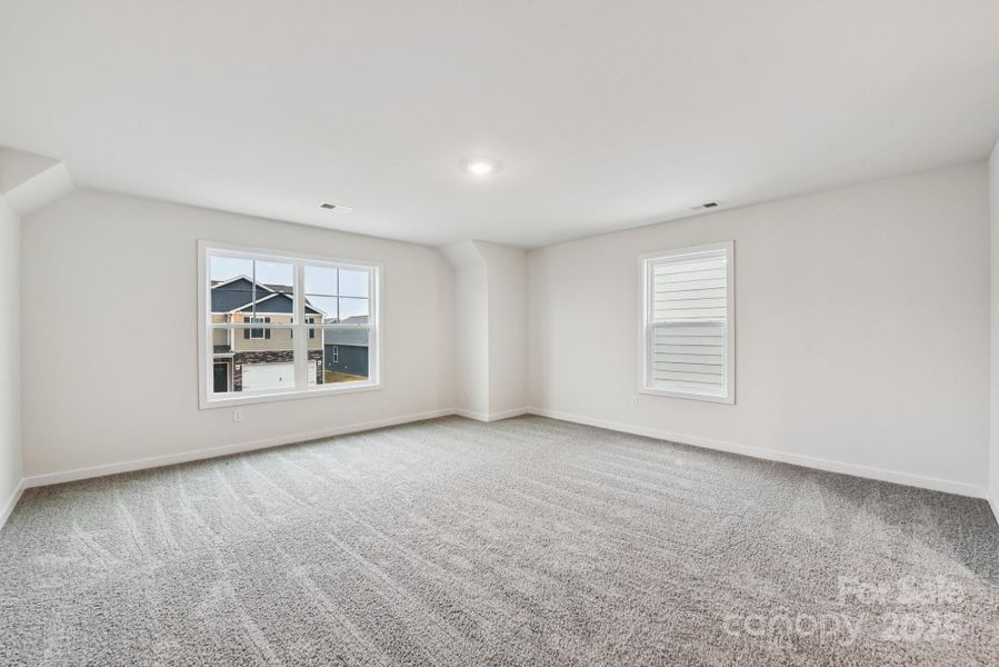 Spacious, unfurnished interior of a new home in Laurelbrook, Sherrills Ford (Image 23).