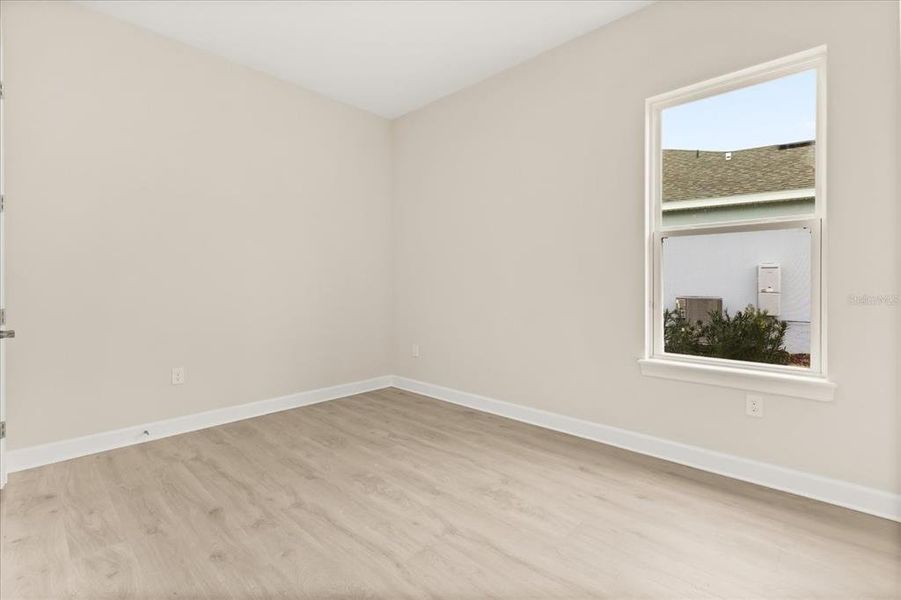 Spacious, unfurnished interior of a new home in , St. Cloud (Image 28).