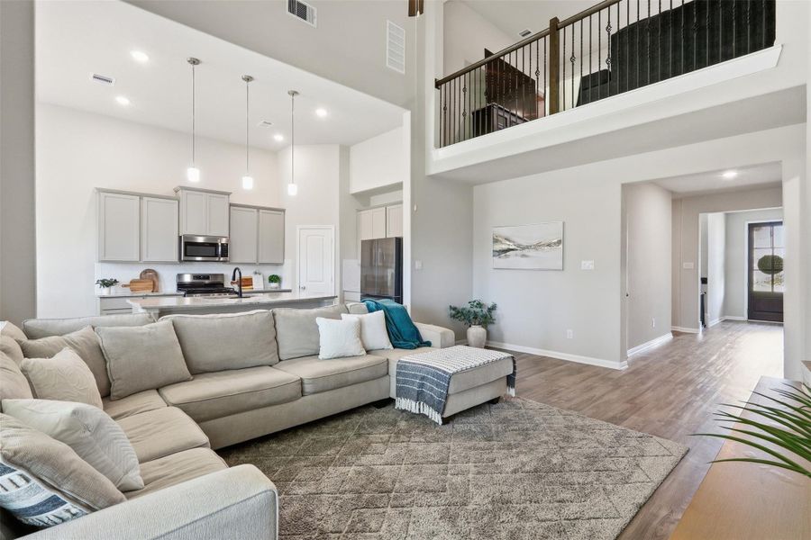 Furnished interior view inside a new home in Deer Trail Estates, Conroe (Image 18).