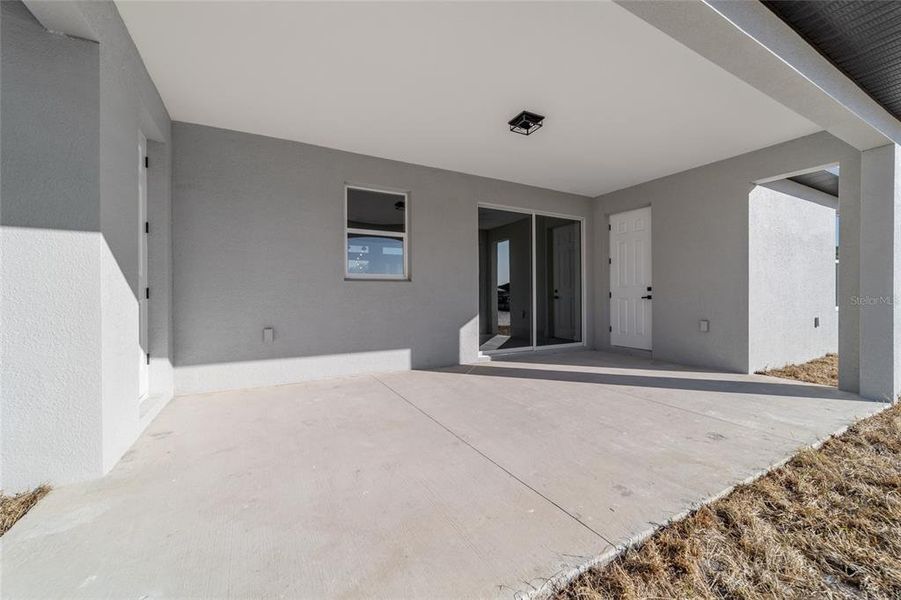 Exterior details and patio area of a home in , Ocala (Image 26).