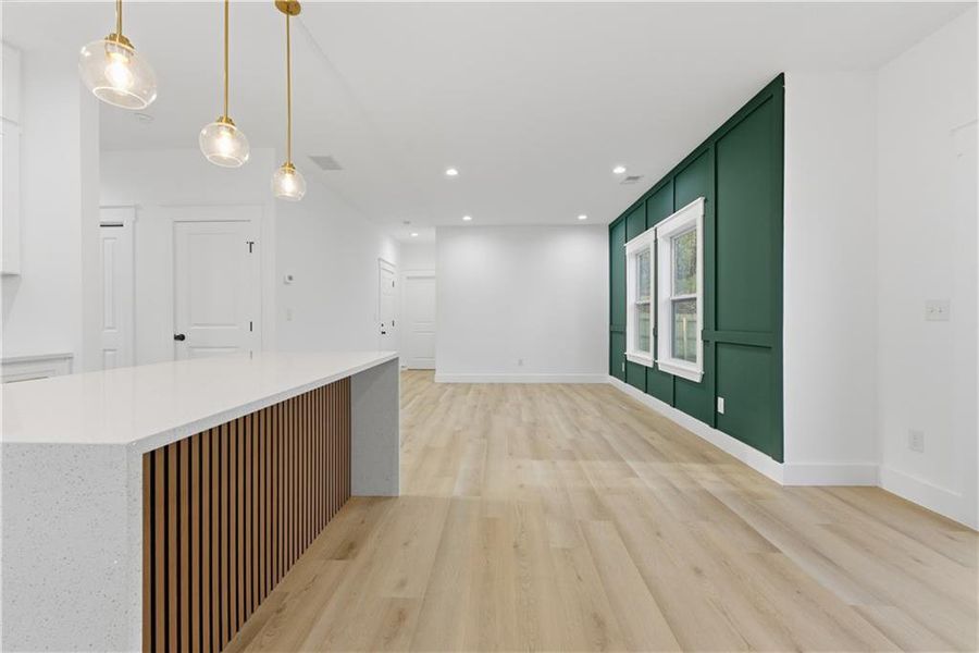 Spacious, unfurnished interior of a new home in , Acworth (Image 20). Spacious, unfurnished interior of a new home in , Acworth (Image 20).