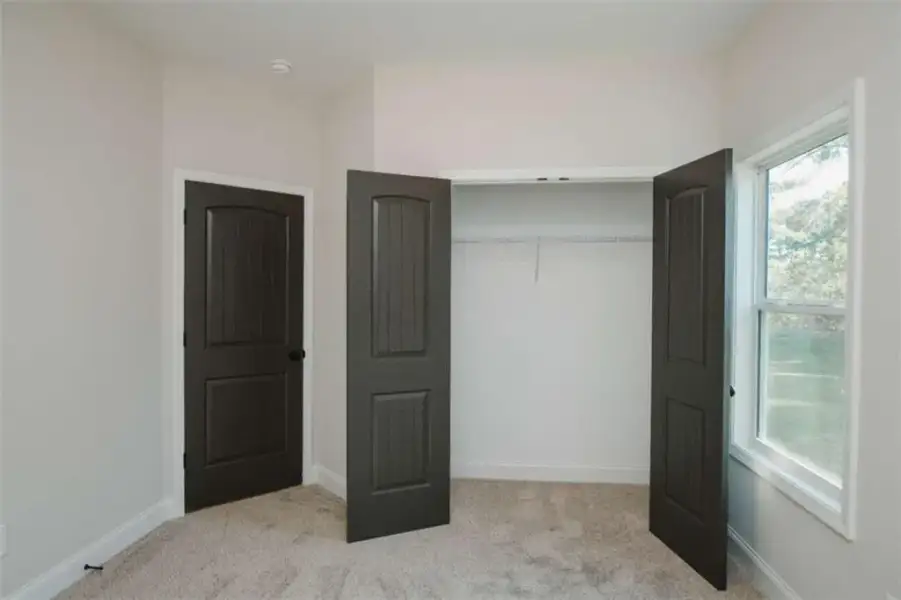Spacious, unfurnished interior of a new home in , Douglasville (Image 37).