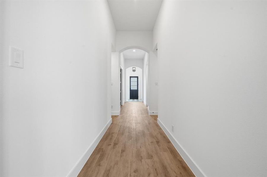 Spacious, unfurnished interior of a new home in Pecan Square, Northlake (Image 17).