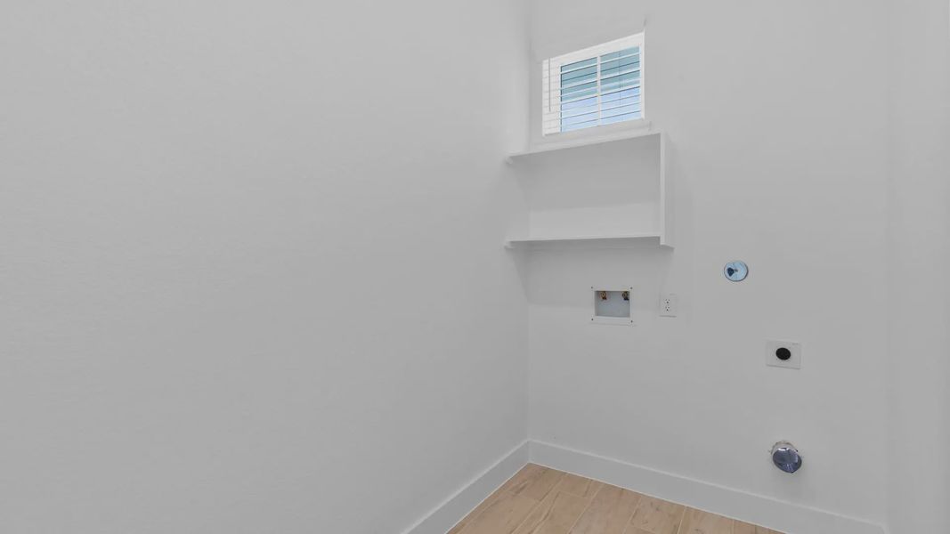 Spacious, unfurnished interior of a new home in Evergreen 40s, Conroe (Image 11). Spacious, unfurnished interior of a new home in Evergreen 40s, Conroe (Image 11).