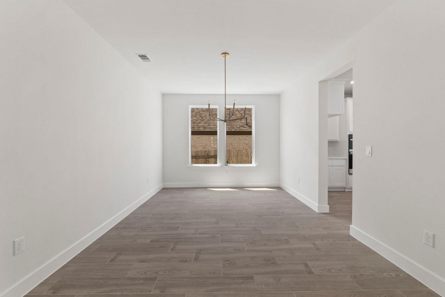 Spacious, unfurnished interior of a new home in Nolina, Georgetown (Image 16).