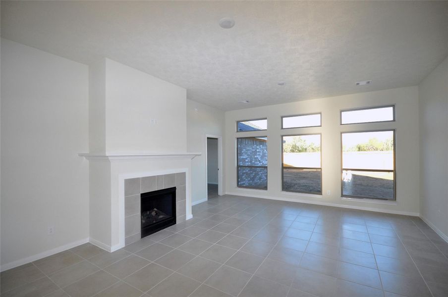 Spacious, unfurnished interior of a new home in Pedregal, League City (Image 15). Spacious, unfurnished interior of a new home in Pedregal, League City (Image 15).