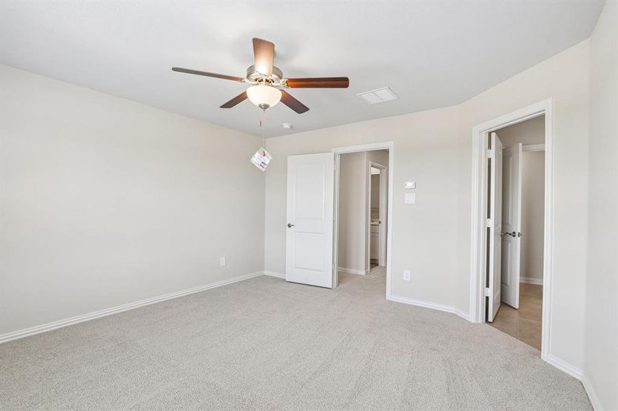Spacious, unfurnished interior of a new home in Oak Ridge Park, Corinth (Image 29).