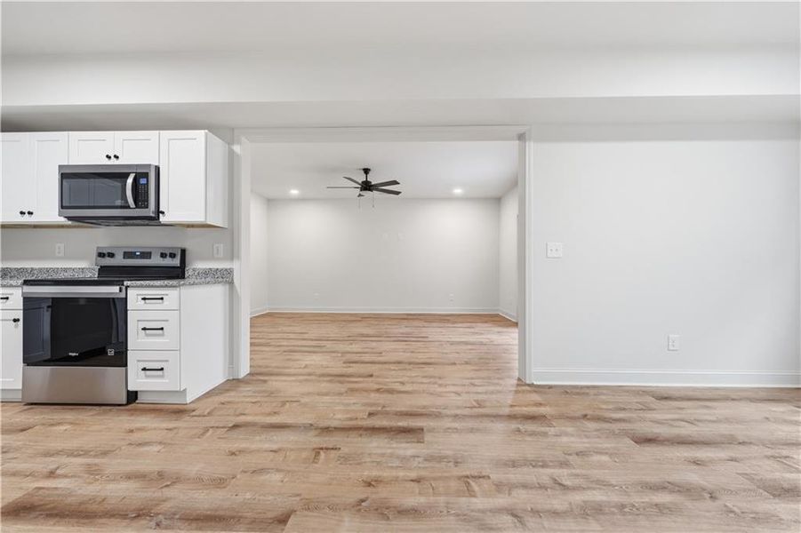 Spacious, unfurnished interior of a new home in , Gainesville (Image 44). Spacious, unfurnished interior of a new home in , Gainesville (Image 44).