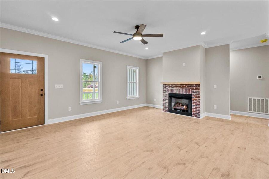 05-Kim 3302 Fox Glow-5