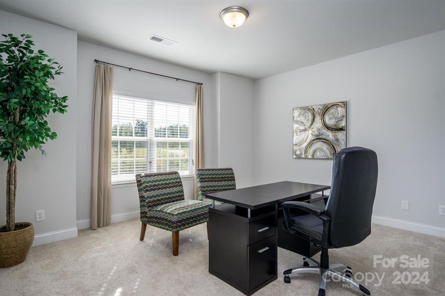 Furnished interior view inside a new home in Harrison Valley, Simpsonville (Image 5).