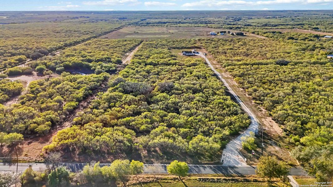 Natural landscape and outdoor views near in Devine (Image 42). Natural landscape and outdoor views near in Devine (Image 42).