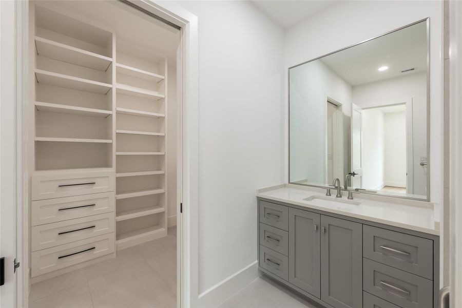 Furnished interior view inside a new home in , Houston (Image 34).