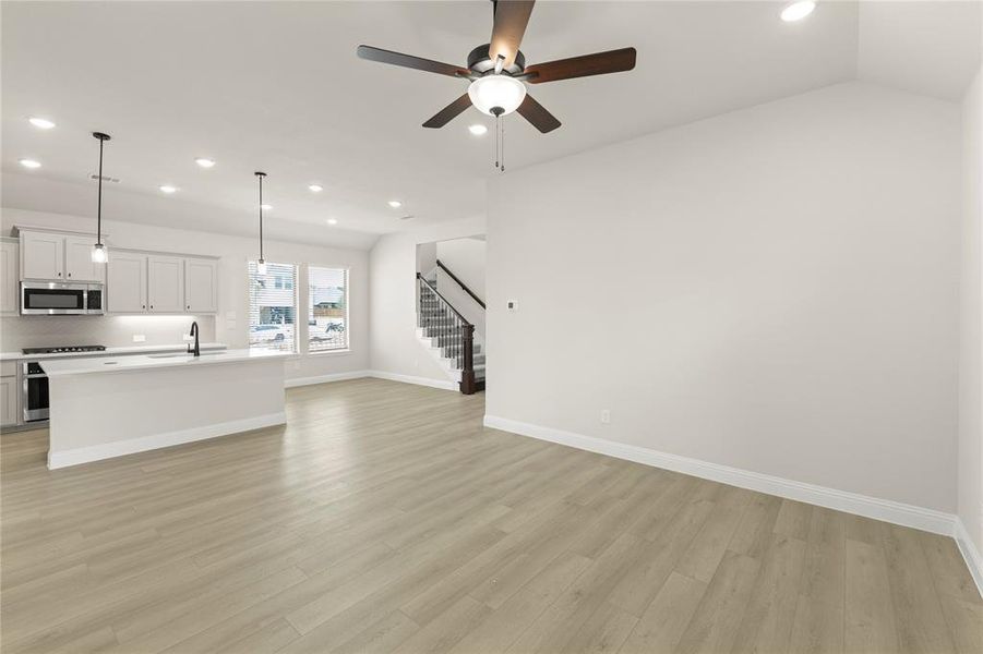 06_1436 Bramante, Celina 06_1436 Bramante, Celina