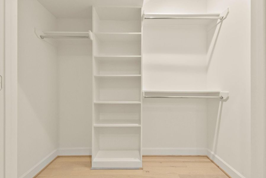 Spacious, unfurnished interior of a new home in , Houston (Image 45).