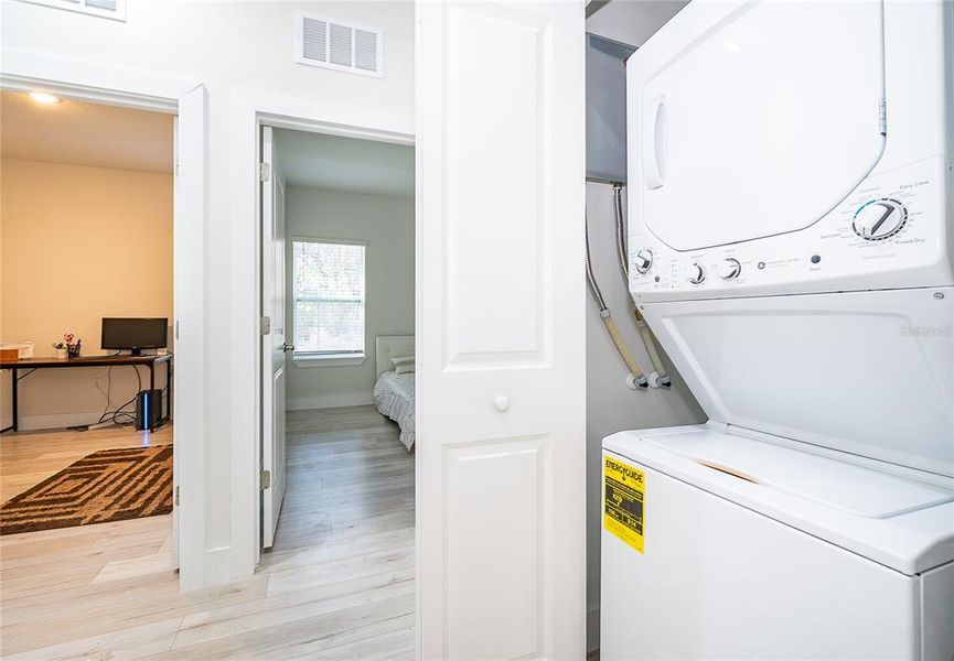 Furnished interior view inside a new home in , Kissimmee (Image 13).
