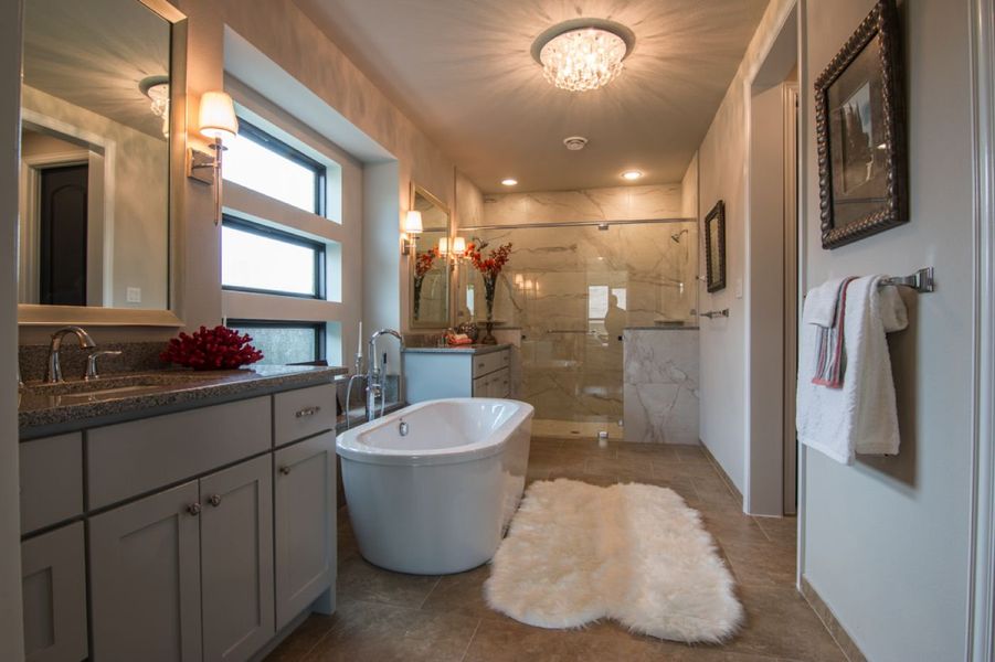 Representative furnished interior of a home built from the Franklin by Windmiller Custom Homes in The Highlands, Northlake (Image 9). Representative furnished interior of a home built from the Franklin by Windmiller Custom Homes in The Highlands, Northlake (Image 9).