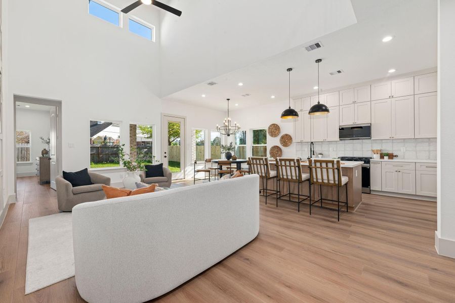 Furnished interior view inside a new home in , Tomball (Image 10).