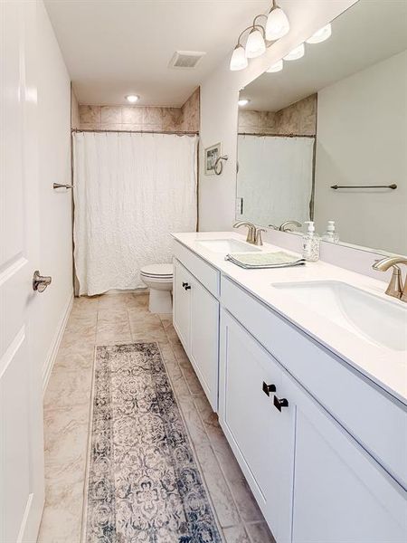Furnished interior view inside a new home in Pecan Square, Northlake (Image 15).