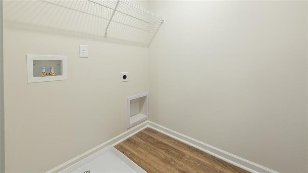 Spacious, unfurnished interior of a new home in Brooks Village, Dacula (Image 31).