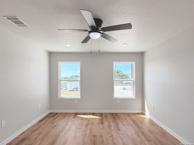 Spacious, unfurnished interior of a new home in , Spring Branch (Image 20).