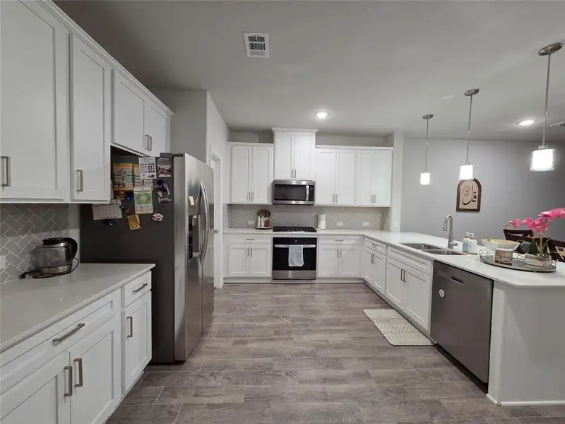 Furnished interior view inside a new home in , Wylie (Image 14).