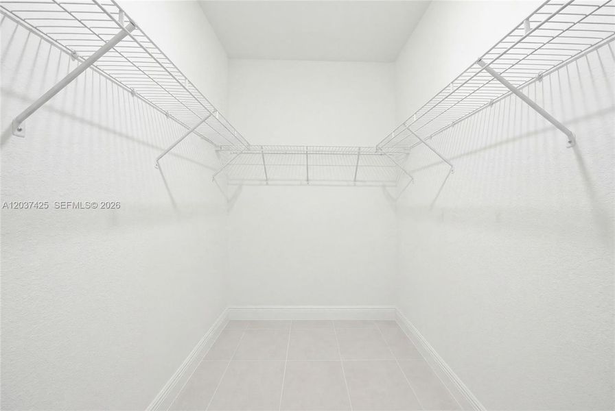 Spacious, unfurnished interior of a new home in , Miami (Image 19).