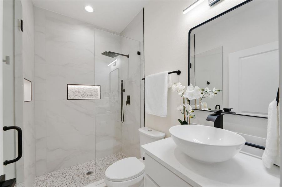 Furnished interior view inside a new home in , Dallas (Image 11).