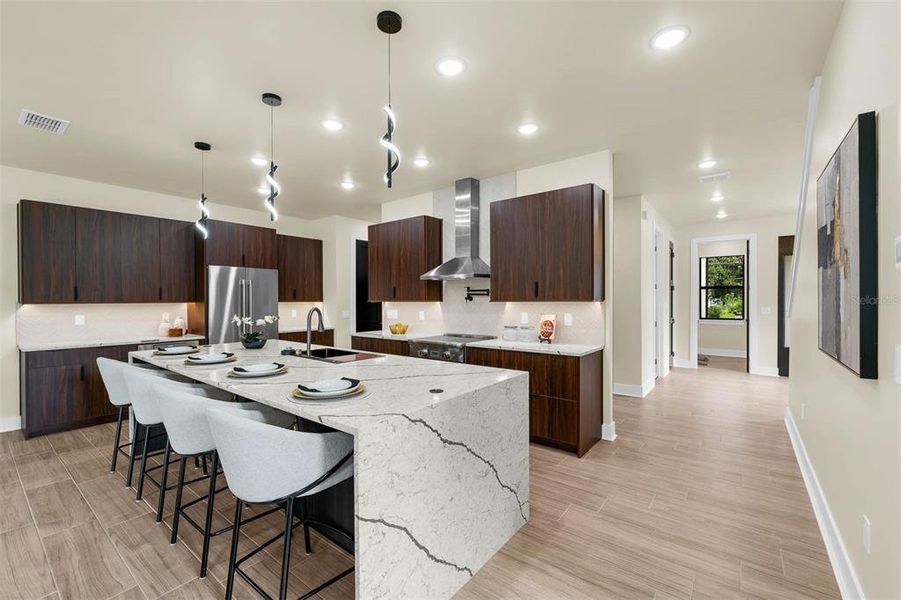 Furnished interior view inside a new home in , Orlando (Image 33).