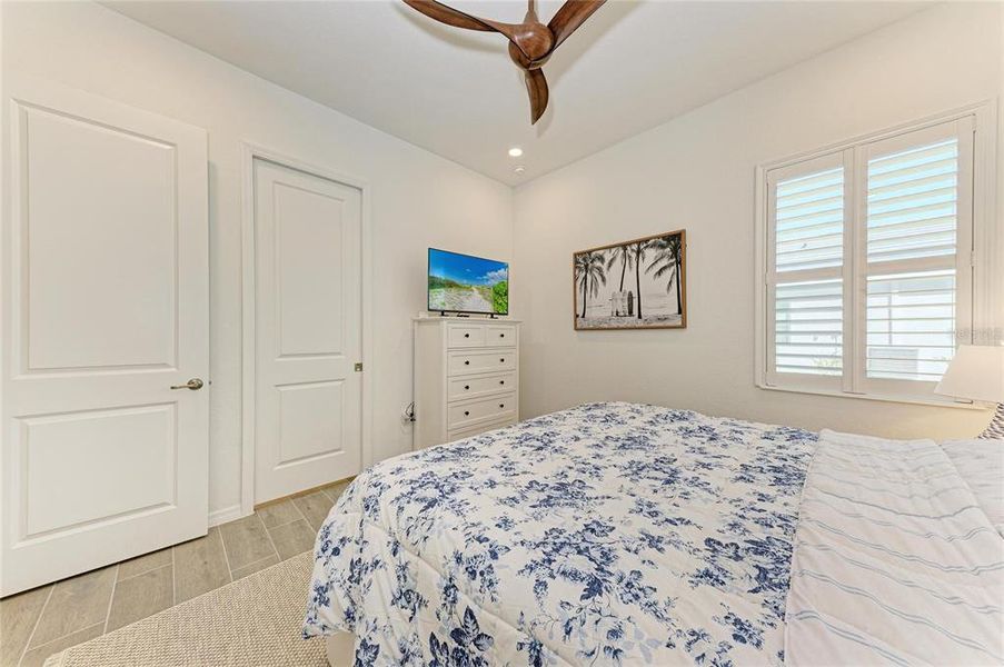 Furnished interior view inside a new home in , Venice (Image 32).